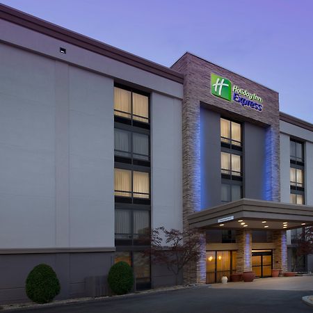 Holiday Inn Express Boston North-Woburn By Ihg Exterior photo