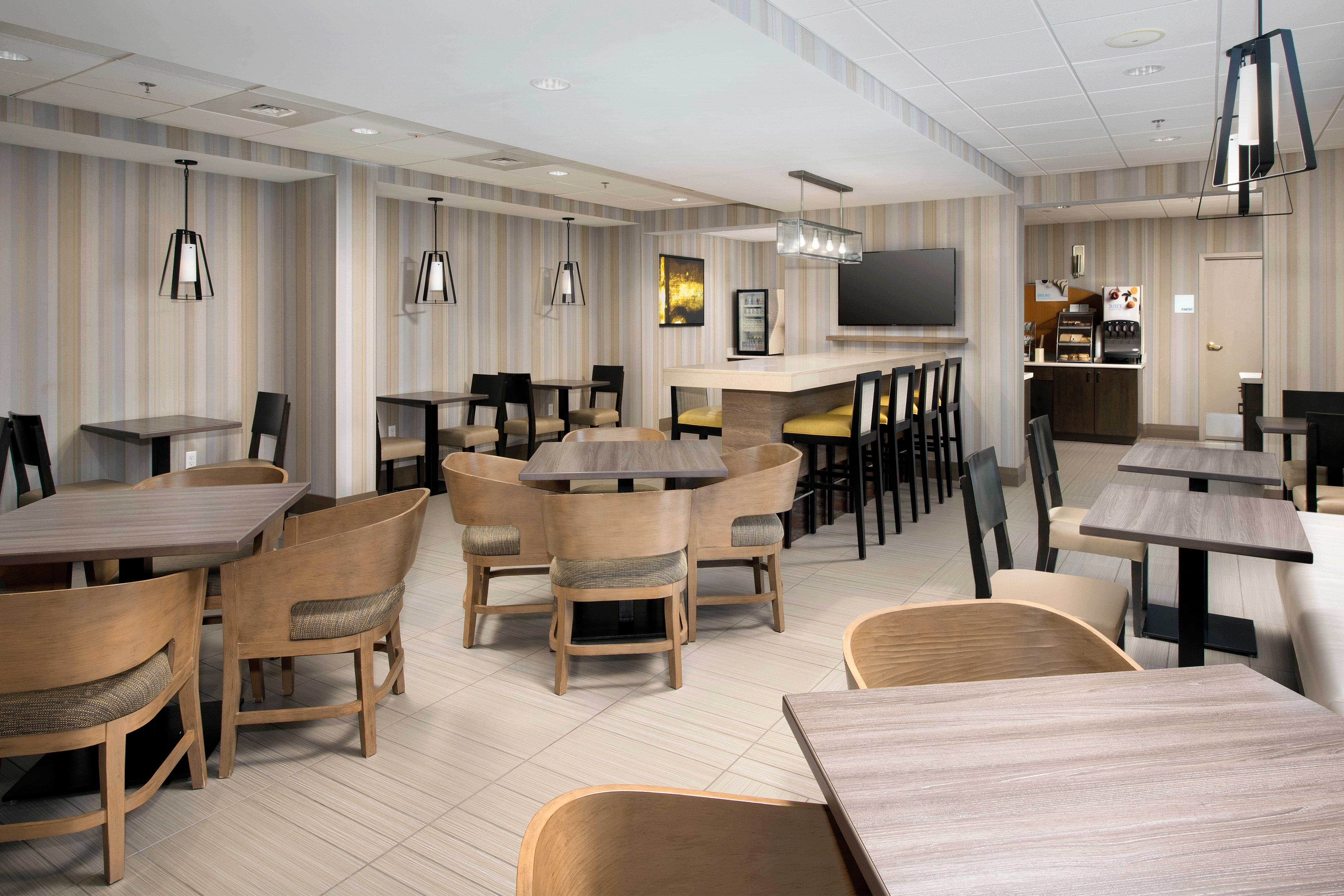 Holiday Inn Express Boston North-Woburn By Ihg Exterior photo