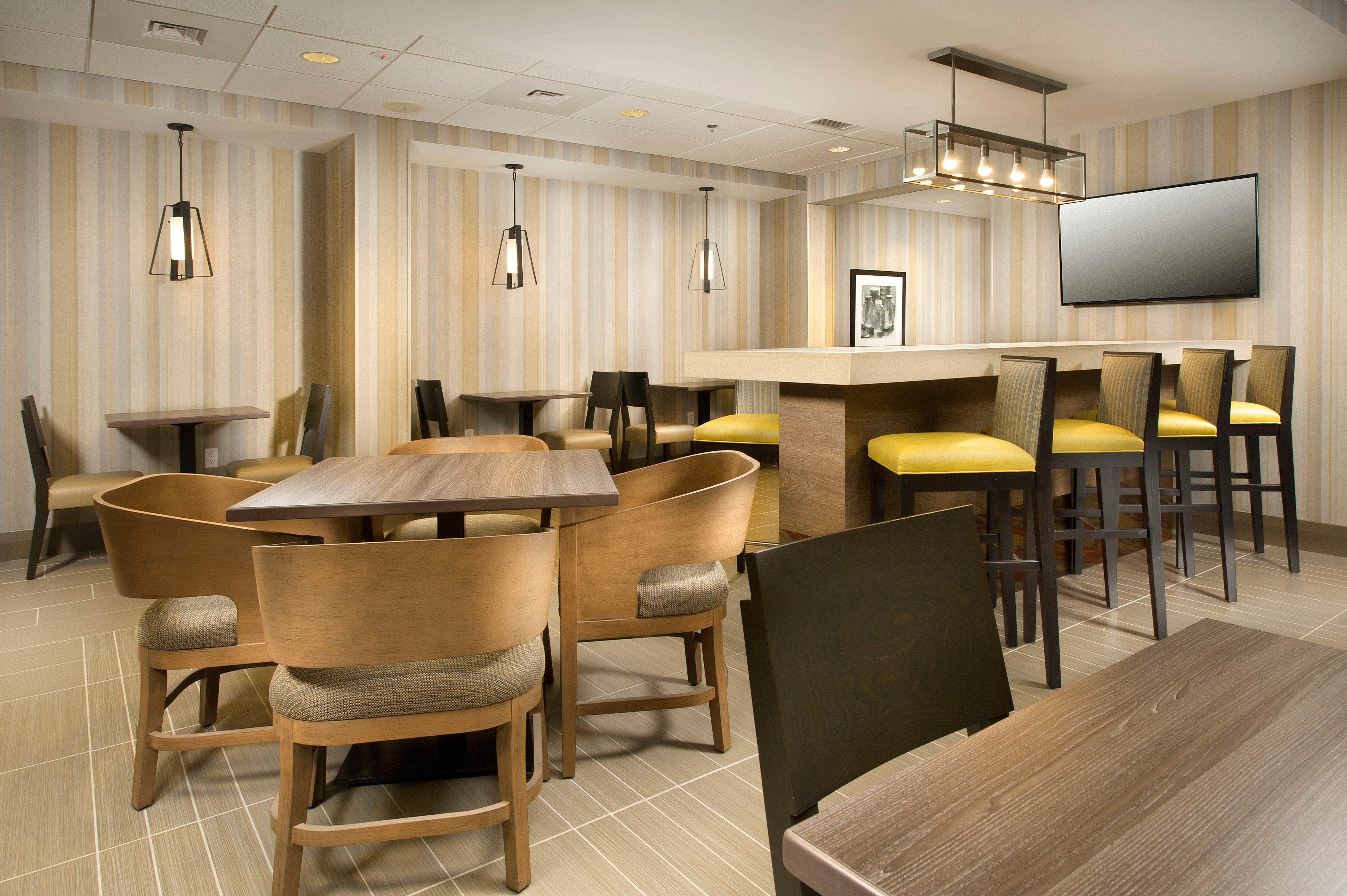 Holiday Inn Express Boston North-Woburn By Ihg Exterior photo